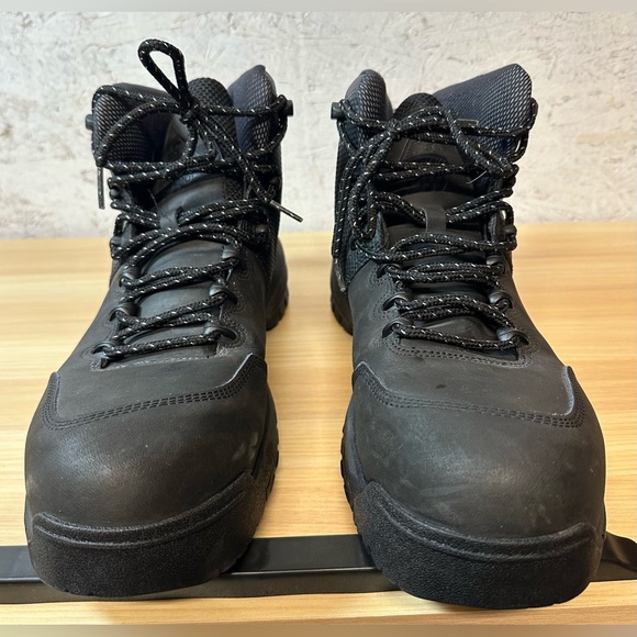 New Balance 988V1 Black Industrial Boots NWOT - Picture 4 of 15